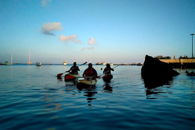 private-sea-kayaking-in-cascais-bay-lisbon-glide-explore