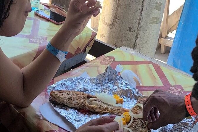 private-seafood-tour-and-floyds-pelican-bar-or-black-river-safari