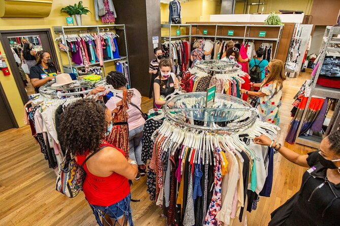 private-secondhand-bargain-shopping-styling-tour-with-a-personal-shopper-2