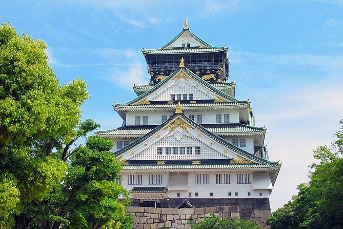 private-sedan-hire-in-osaka-city-with-english-speaking-driver