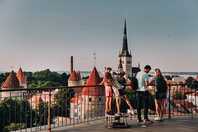 Private Self-Guided Audio Walking Tour in Tallinn Old Town - How Does the Itinerary Unfold?