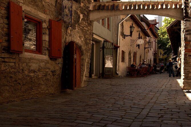 Private Self-Guided Audio Walking Tour in Tallinn Old Town - Who Would Enjoy This Tour?
