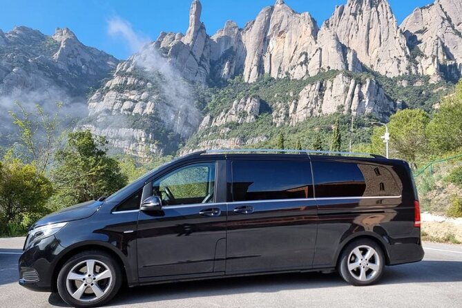 private-self-guided-tour-in-barcelona-by-minibus-for-15-passengers