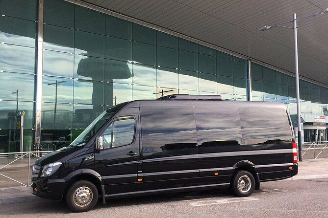 private-self-guided-tour-in-barcelona-by-minibus-for-15-passengers