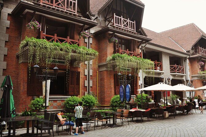 Private Shanghai Walking Tour:Shikumen,Jade Buddha,M50,1000 TREES - The Experience from Past Travelers