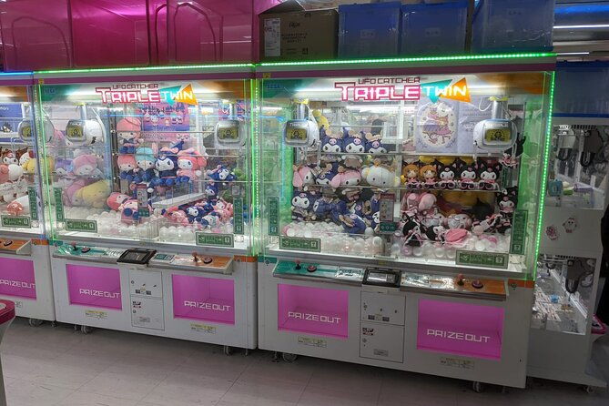 private-shinjuku-walking-tour-explore-tokyos-iconic-district