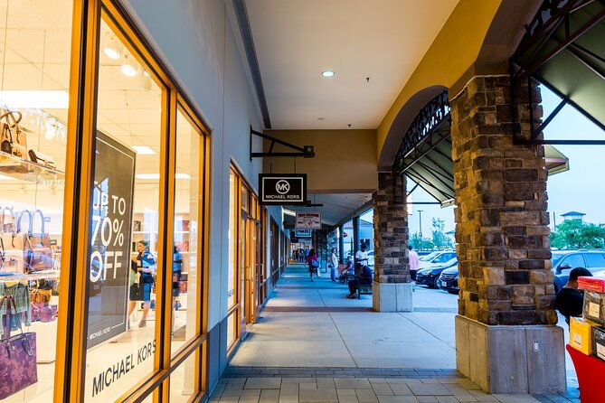 private-shopping-tour-from-dallas-hotels-to-allen-premium-outlets