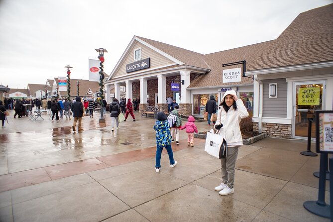 private-shopping-tour-from-nyc-to-woodbury-common-premium-outlets