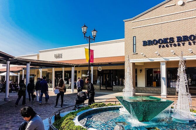 private-shopping-tour-from-osaka-to-kobe-sanda-premium-outlets
