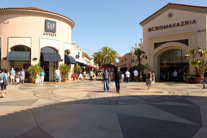 private-shopping-tour-from-san-diego-to-carlsbad-premium-outlets