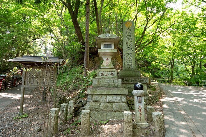 Private Shore Tour: Otaru Highlights & Scenic Blue Cave Cruise - Pricing and Value Considerations