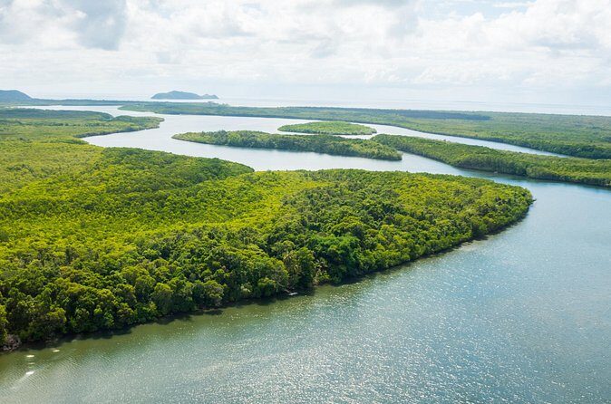 Private Shore Tour: Seafood Sail Cruise Port Douglas - Authenticity and Guest Insights