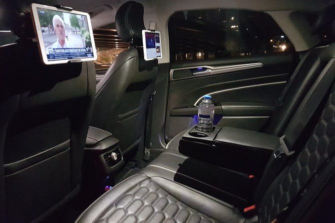 private-shuttle-from-charles-de-gaulle-airport-to-paris-premium-service