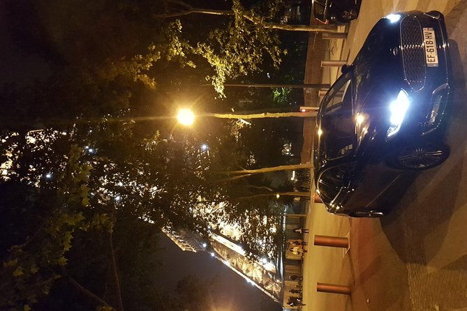 private-shuttle-from-charles-de-gaulle-airport-to-paris-premium-service