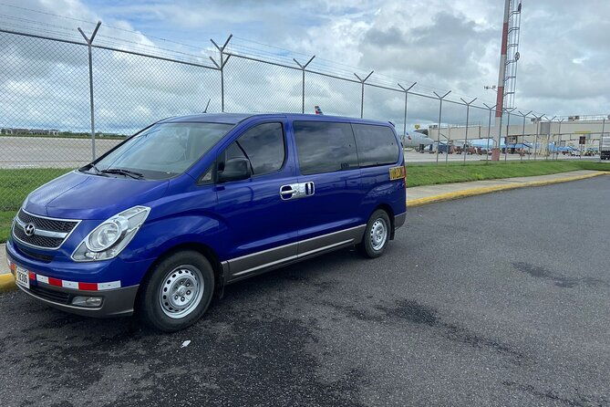 private-shuttle-from-liberia-airport-to-tamarindo-flamingo-and-conchal