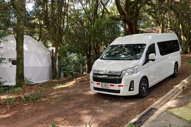 private-shuttle-from-san-jose-airport-to-arenal-la-fortuna