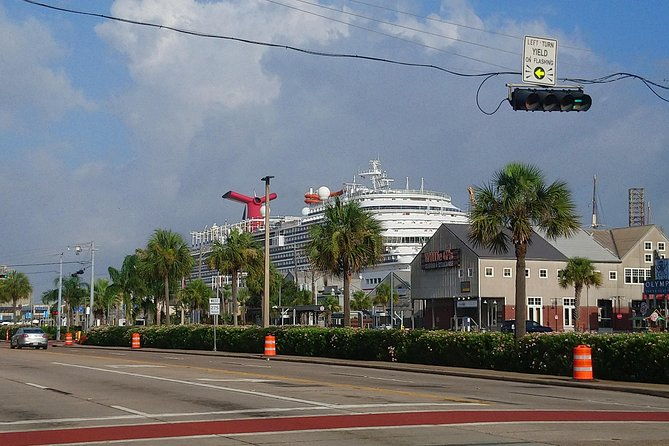 private-shuttle-houston-to-galveston-for-up-to-14-passengers