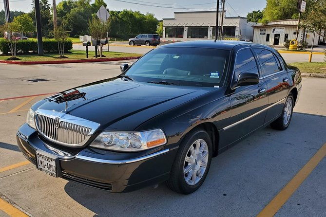 private-shuttle-houston-to-galveston-for-up-to-14-passengers