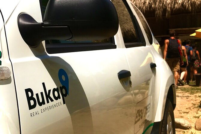 private-shuttle-service-from-cartagena-airport-to-hotel-close-to-tayrona-park
