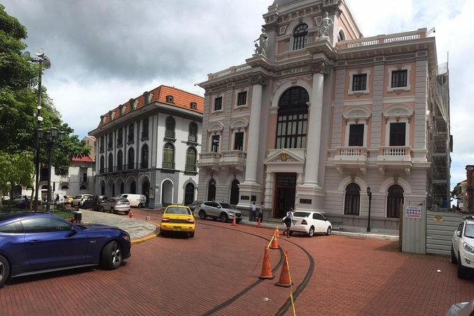 private-shuttle-service-from-tocumen-airport-to-downtown-panama-city