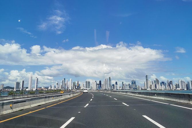 private-shuttle-service-from-tocumen-airport-to-downtown-panama-city