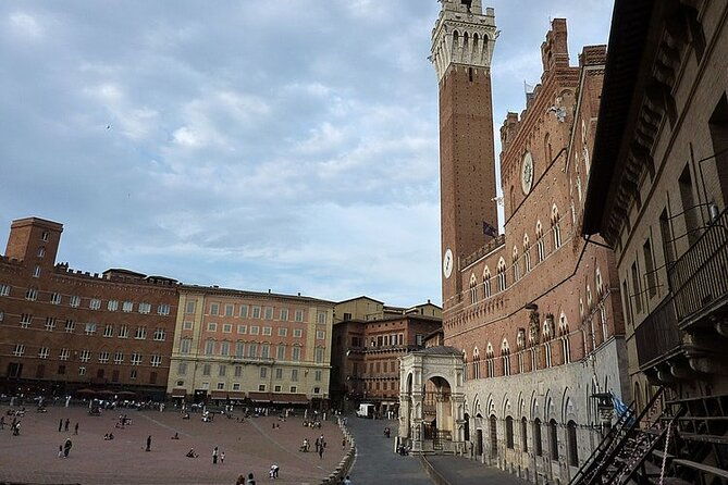 private-siena-and-san-gimignano-tour-with-wine-tasting-from-rome