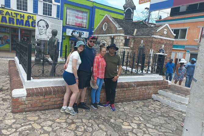 private-sightseeing-and-shopping-tour-at-montego-bay