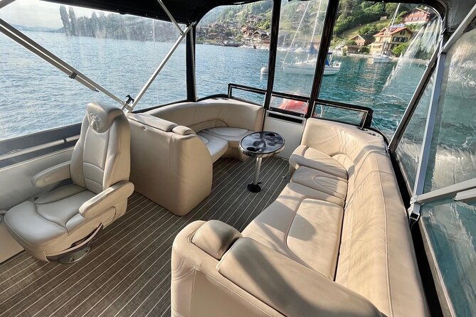 private-sightseeing-boat-trip-on-lake-thun-interlaken