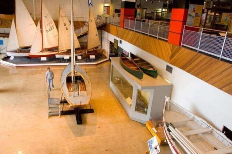 private-sightseeing-halifax-city-with-peggys-cove-visit