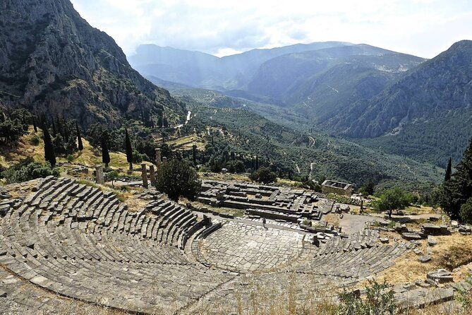 private-sightseeing-tour-to-delphi