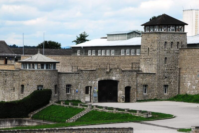 private-sightseeing-transfer-prague-salzburg