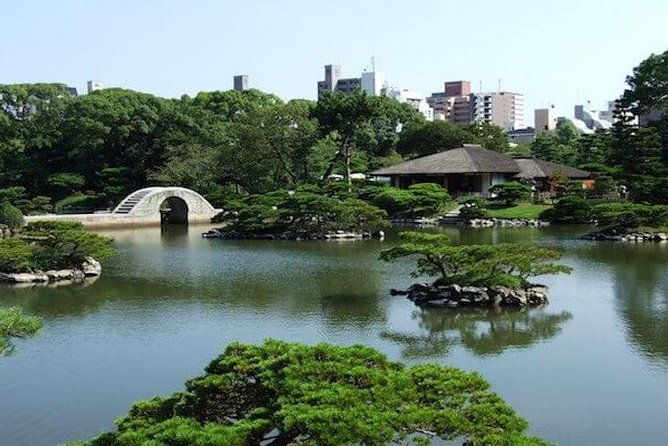 private-sightseeing-walking-tour-in-hiroshima-with-a-guide