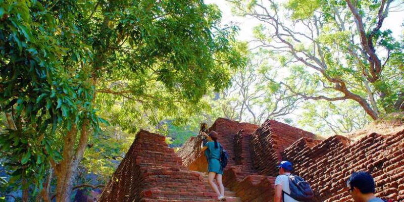 private-sigiriya-and-dambulla-day-tour-from-galle