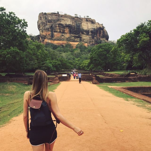 private-sigiriya-and-dambulla-day-tour-from-galle