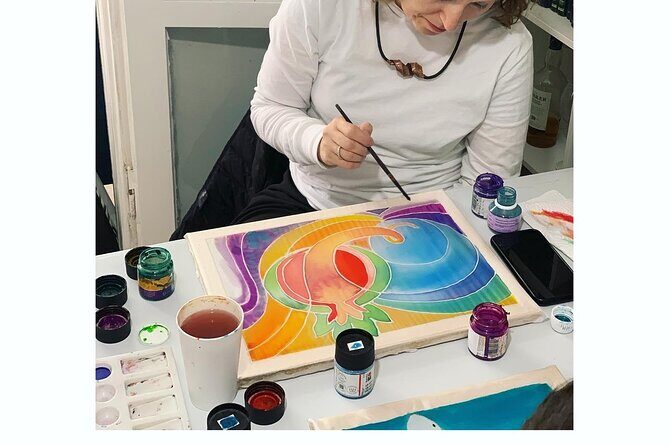 Private Silk Wall Hanging Painting Workshop in Jerusalem - An In-Depth Look at the Experience