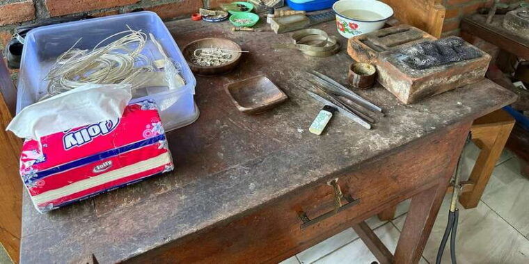 private-silver-jewelry-making-class-with-master