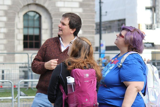 private-sir-winston-churchill-walking-tour-of-london