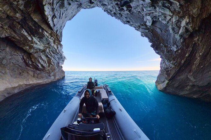 private-skopelos-island-boat-cruise-tour-to-mamma-mia-sites-2
