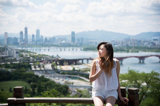 Private Sky Park Photo Shoot in Seoul with a Photographer - Key Points
