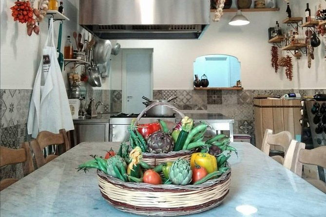 private-small-group-at-quanto-basta-school-in-sorrento-center