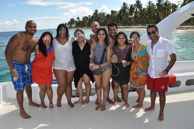 private-small-group-snorkeling-cruise-natural-pool-exclusive-virgin-beach