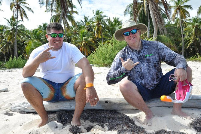 private-small-group-snorkeling-cruise-natural-pool-exclusive-virgin-beach