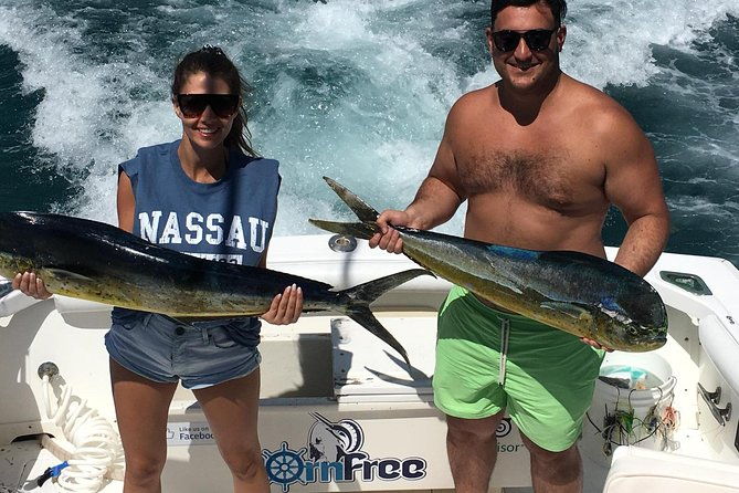 private-snorkeling-or-fishing-from-nassau-31ft-sitting-pretty