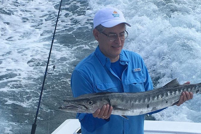 private-snorkeling-or-fishing-from-nassau-31ft-sitting-pretty