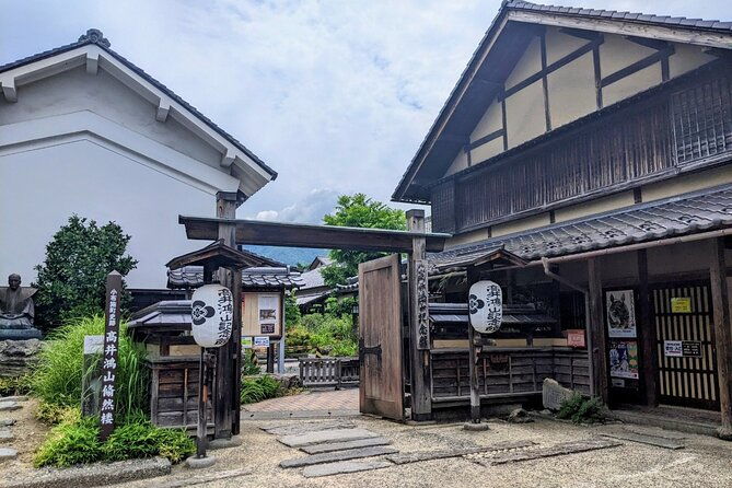 private-snow-monkey-tour-conveniently-resort-hop-and-sightsee