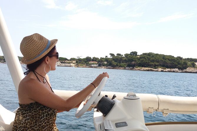 Private Solar Catamaran Cruise in Antibes Juan les Pins - FAQ