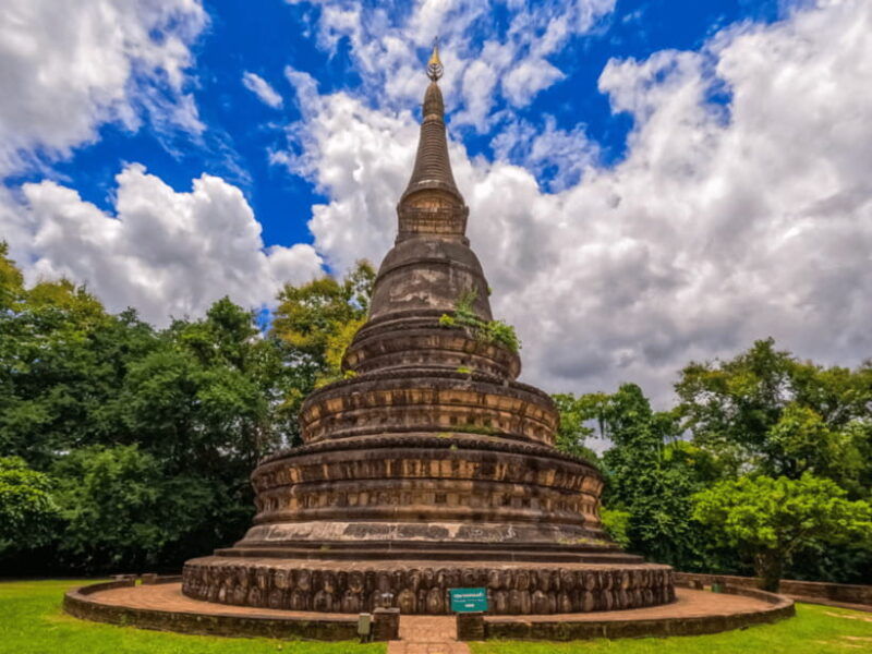 private-songthaew-rental-for-doi-suthep-city-tour