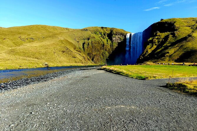 private-south-coast-and-diamond-beach-day-tour-in-iceland