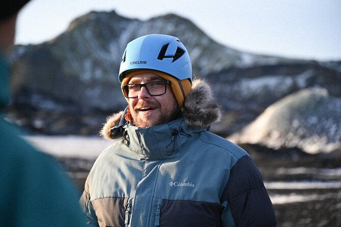 private-south-coast-day-trip-with-glacier-hike-in-a-modified-suv