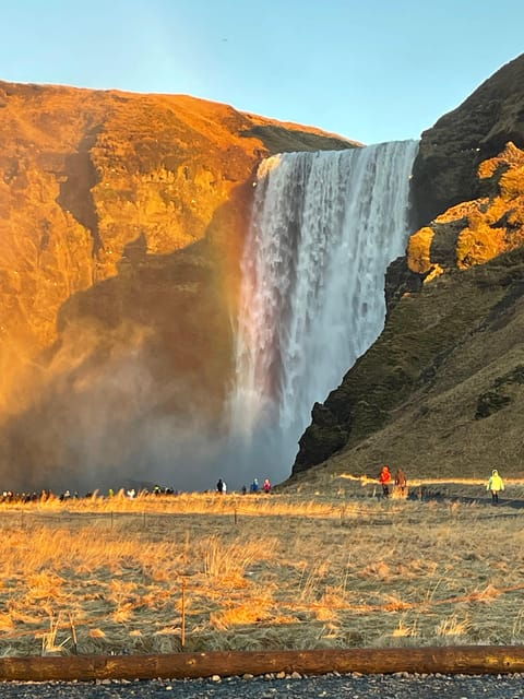 private-south-coast-glacier-black-sand-beach-tour